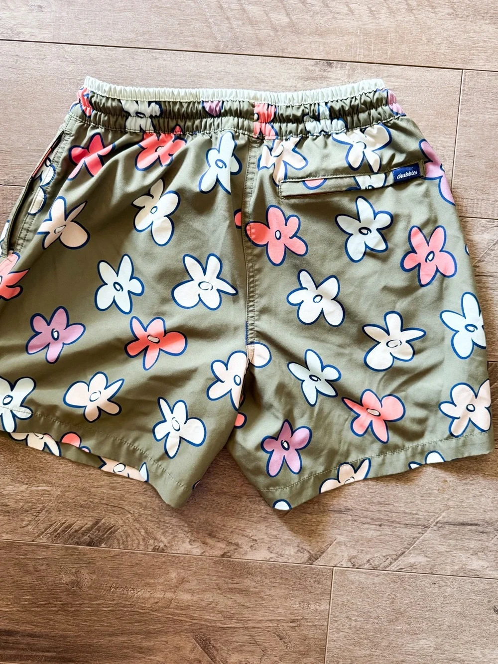 Chubbies Retro Floral Swim Trunks Men’s Small Olive Green 5.5” Inseam